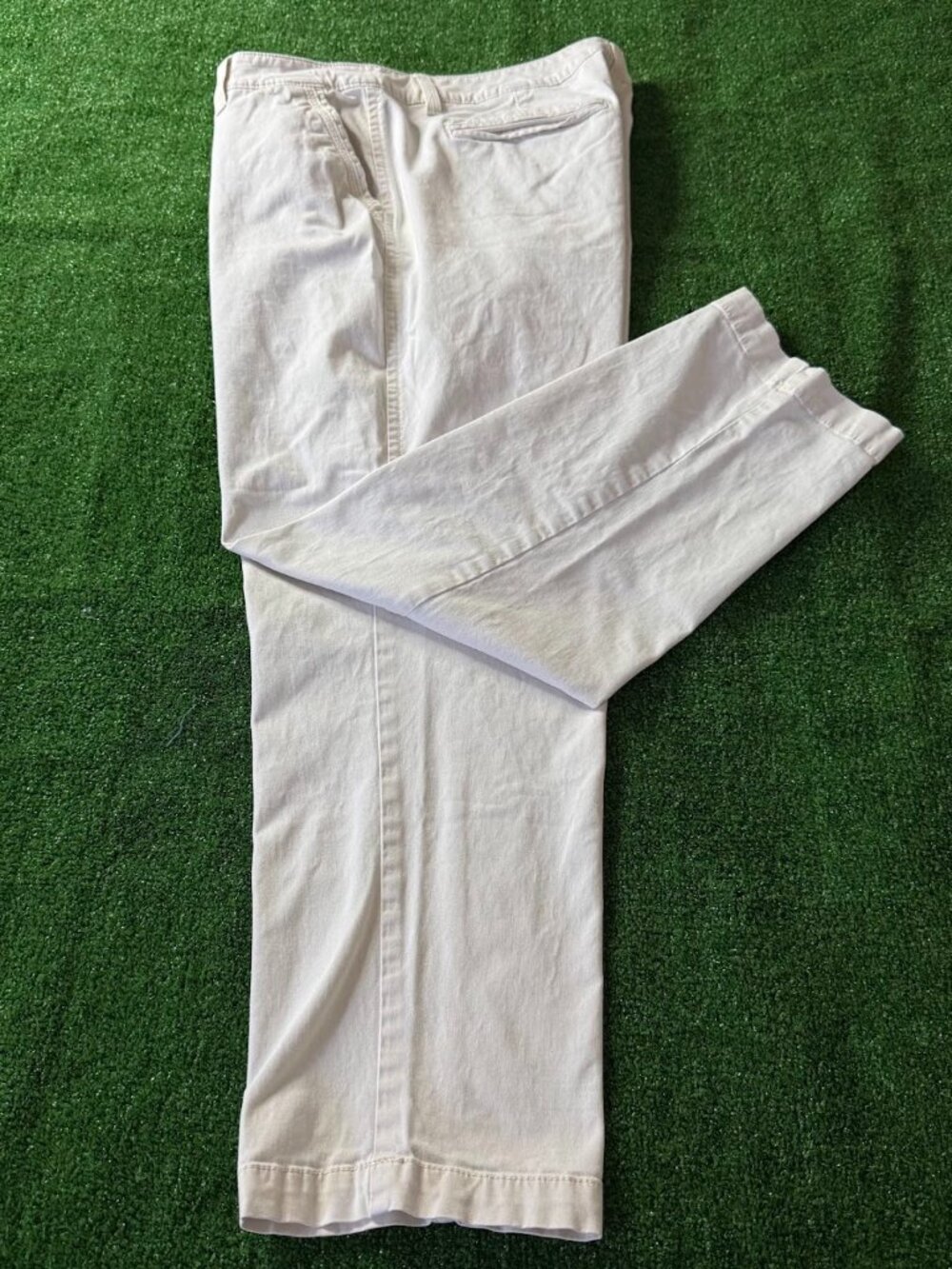 Sonoma Modern Fit Straight Leg Midrise Classic Chino Pants Beige Women's Size 16